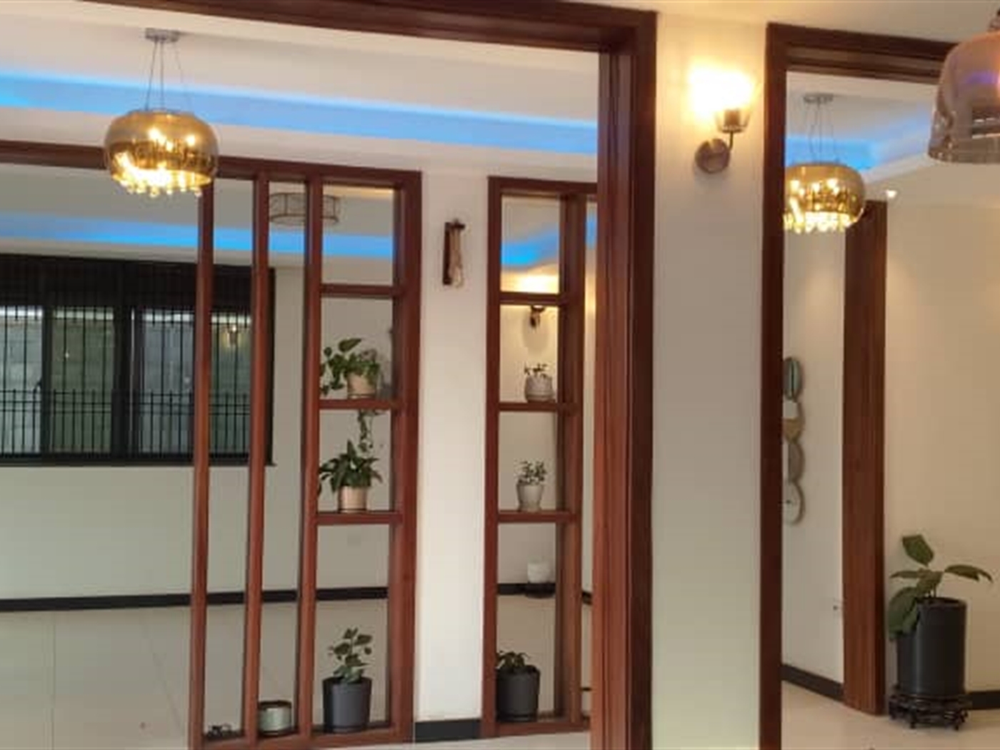 6 bedroom Storeyed house for sale in Nabusugwe Wakiso Uganda
