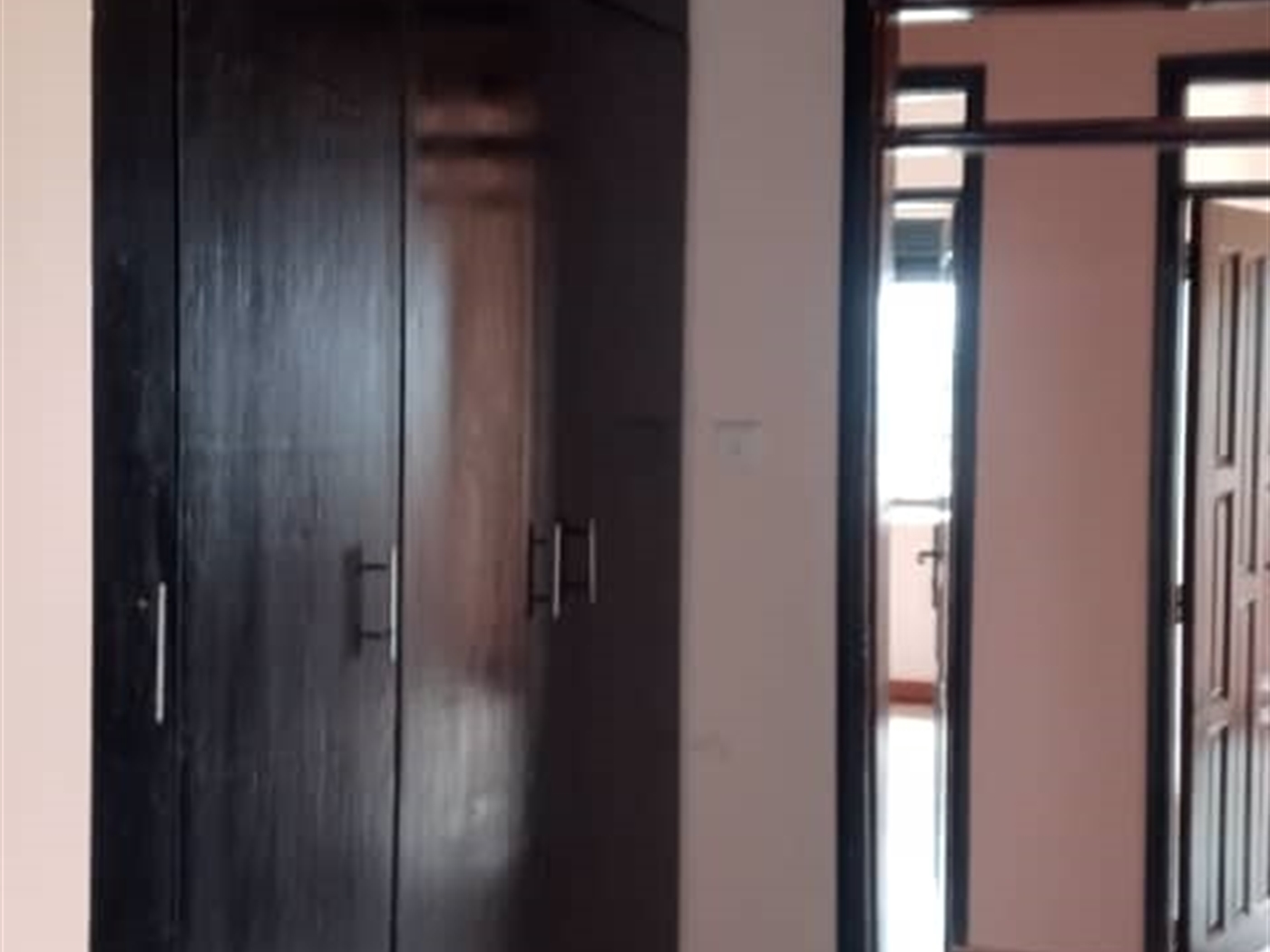5 bedroom Storeyed house for sale in Sonde Wakiso Uganda