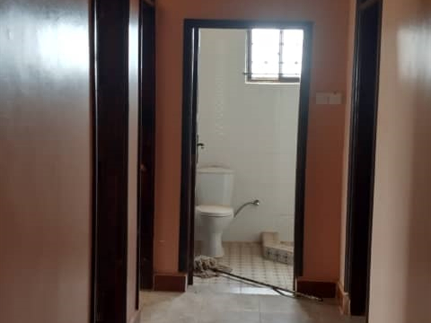 5 bedroom Storeyed house for sale in Sonde Wakiso Uganda