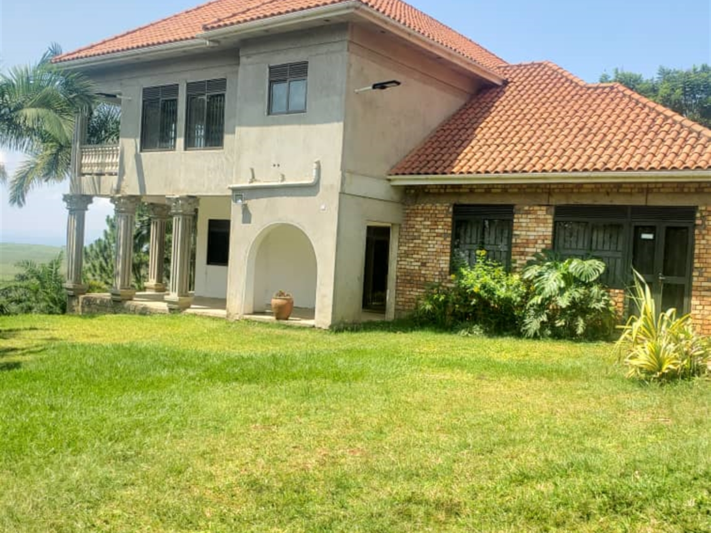 4 bedroom Storeyed house for sale in Namulanda Wakiso Uganda
