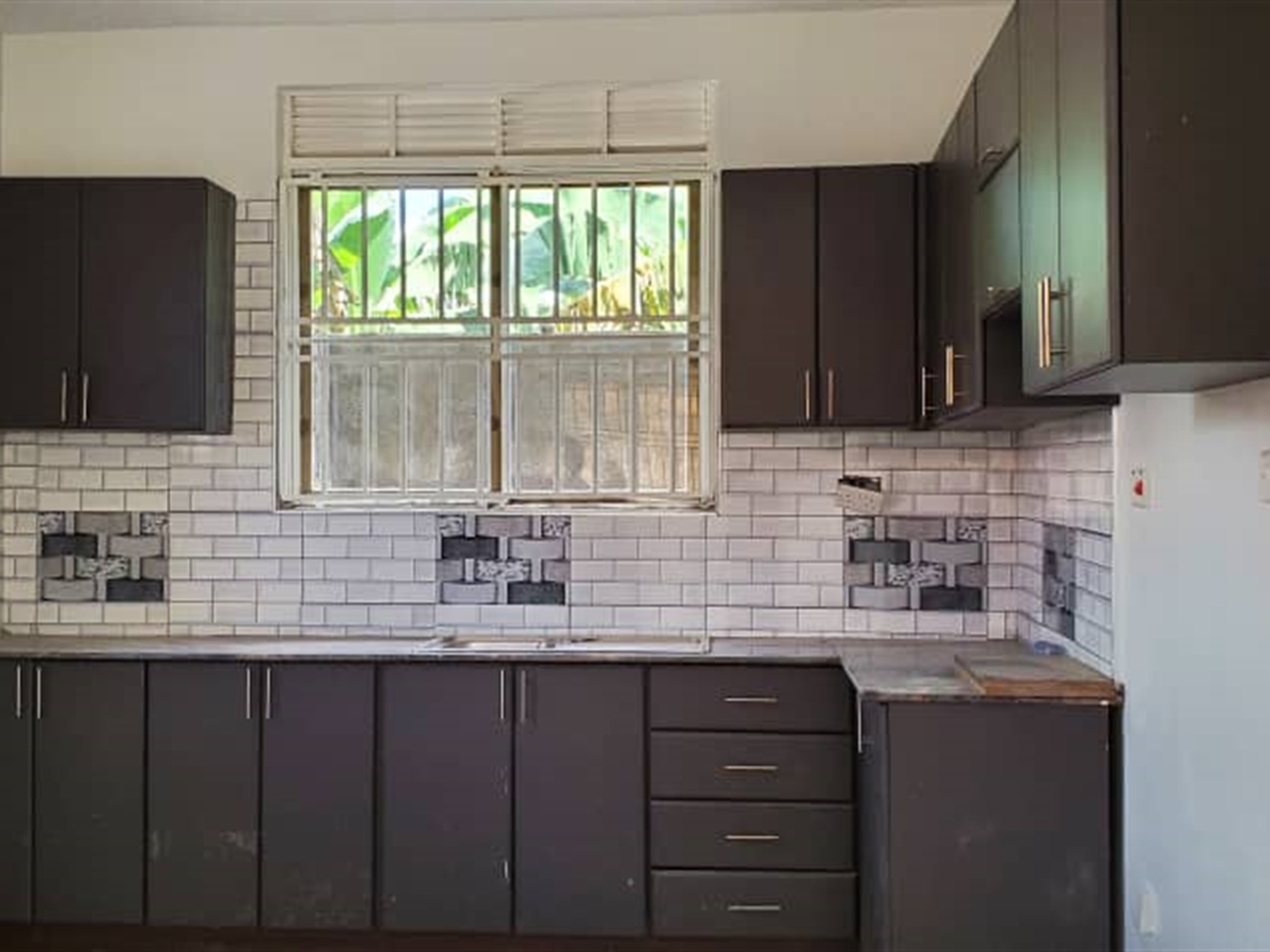 4 bedroom Storeyed house for sale in Namulanda Wakiso Uganda