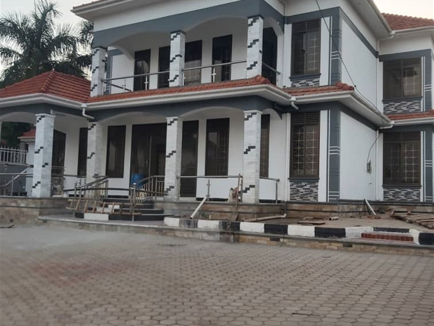 4 bedroom Storeyed house for sale in Kitende Wakiso Uganda
