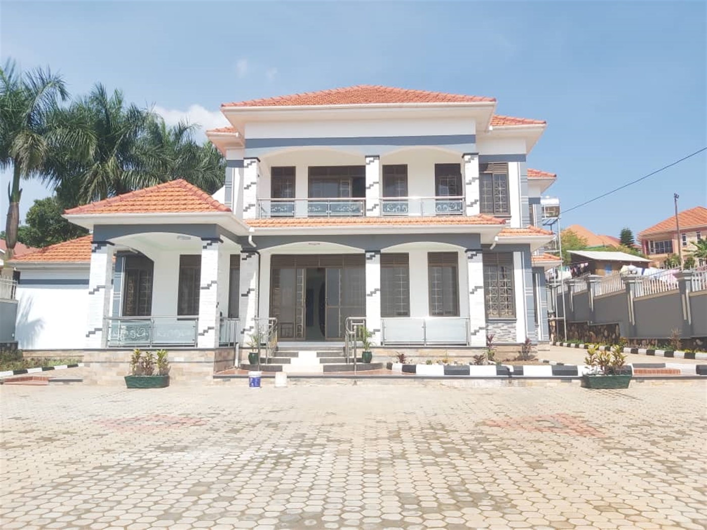 4 bedroom Storeyed house for sale in Kitende Wakiso Uganda