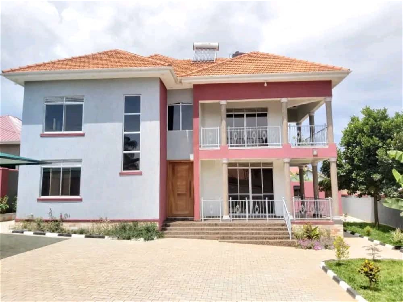 6 bedroom Storeyed house for sale in Kitende Wakiso Uganda