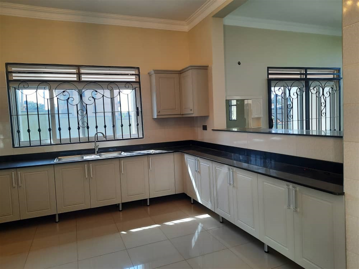 6 bedroom Storeyed house for sale in Kitende Wakiso Uganda