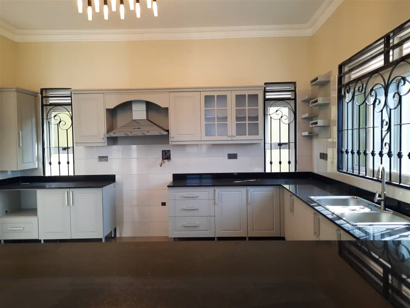 6 bedroom Storeyed house for sale in Kitende Wakiso Uganda