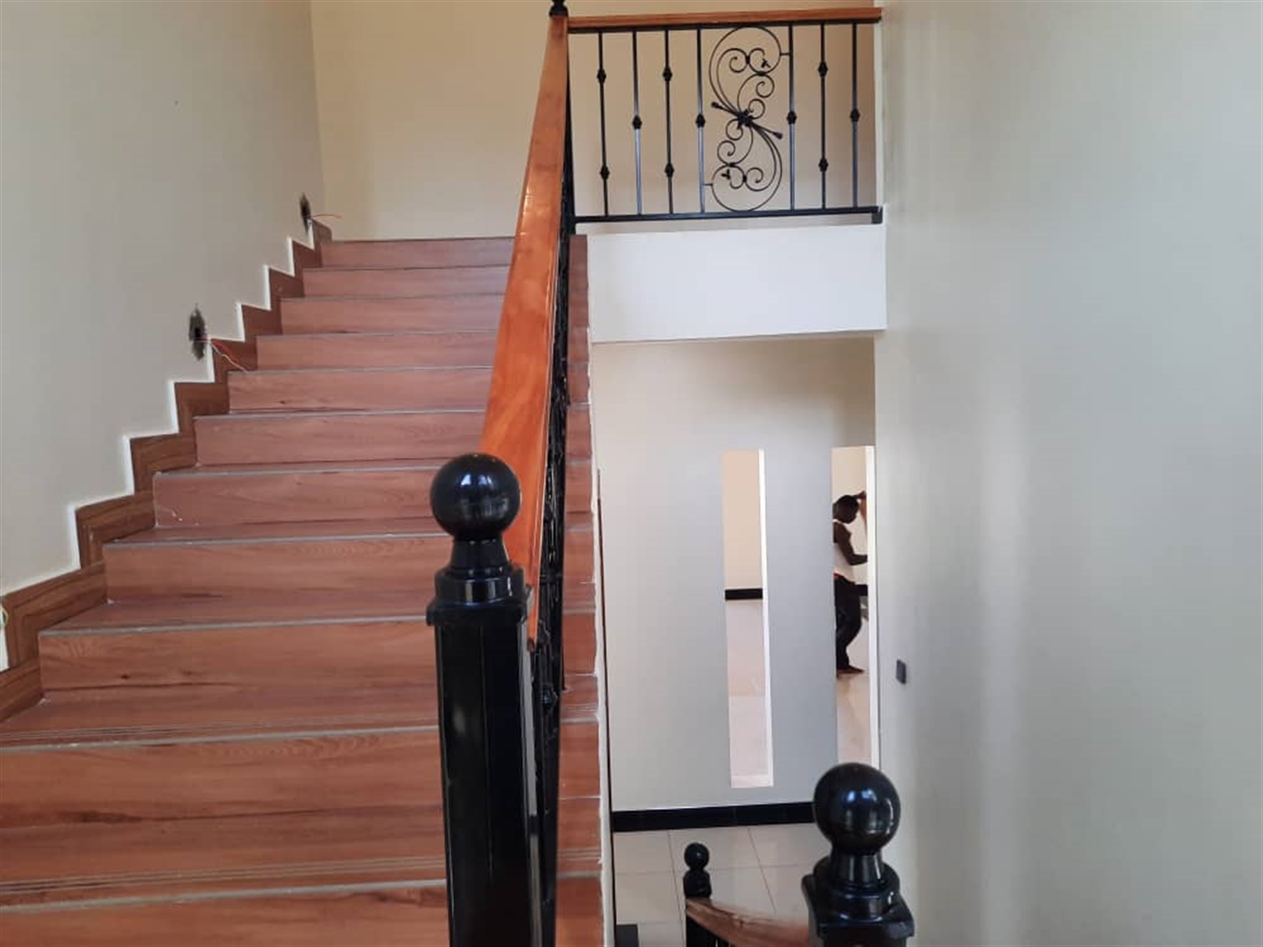 6 bedroom Storeyed house for sale in Kitende Wakiso Uganda