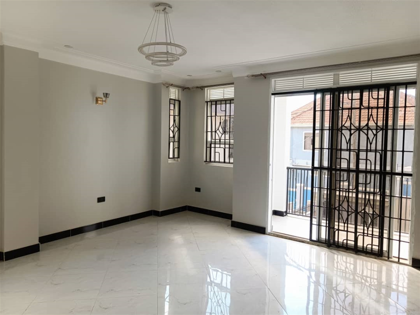 20 bedroom Apartment block for sale in Bbunga Kampala Uganda