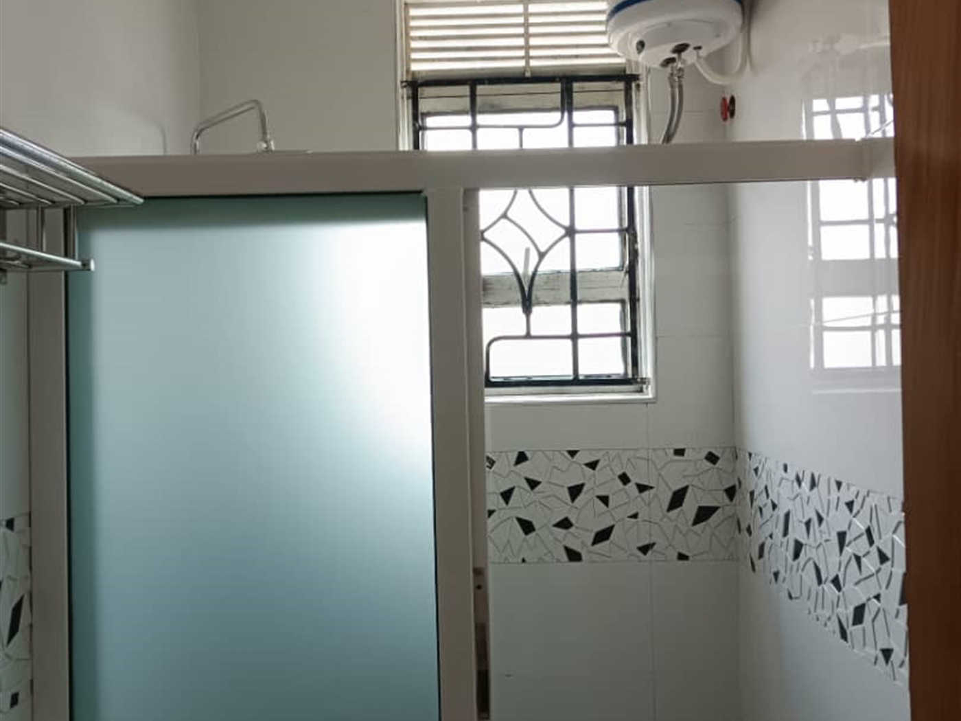 20 bedroom Apartment block for sale in Bbunga Kampala Uganda