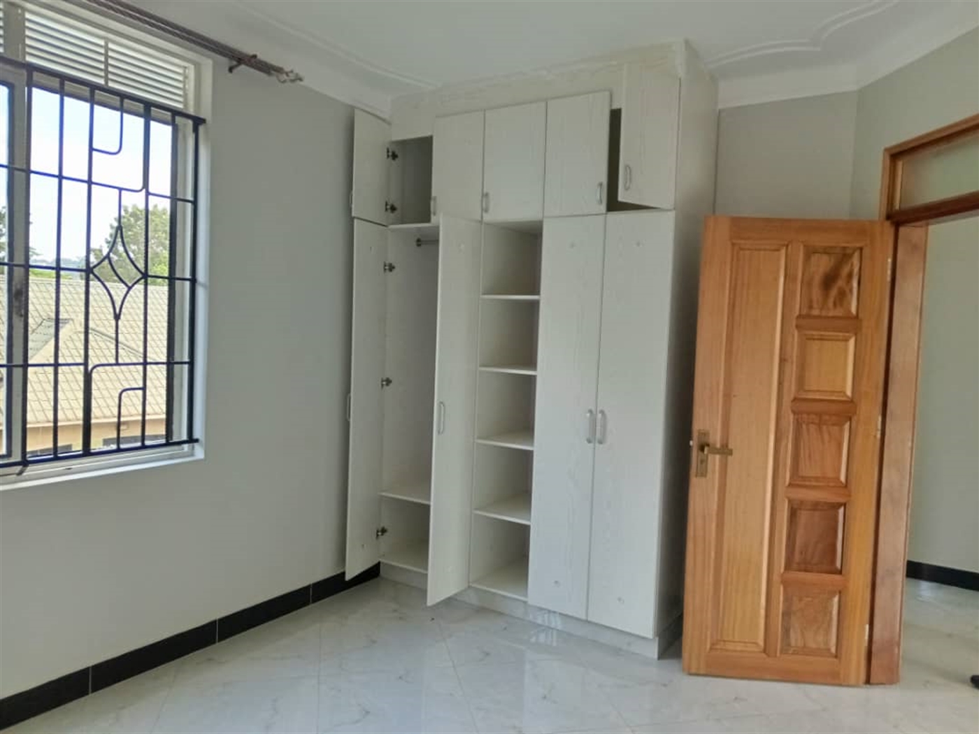 20 bedroom Apartment block for sale in Bbunga Kampala Uganda