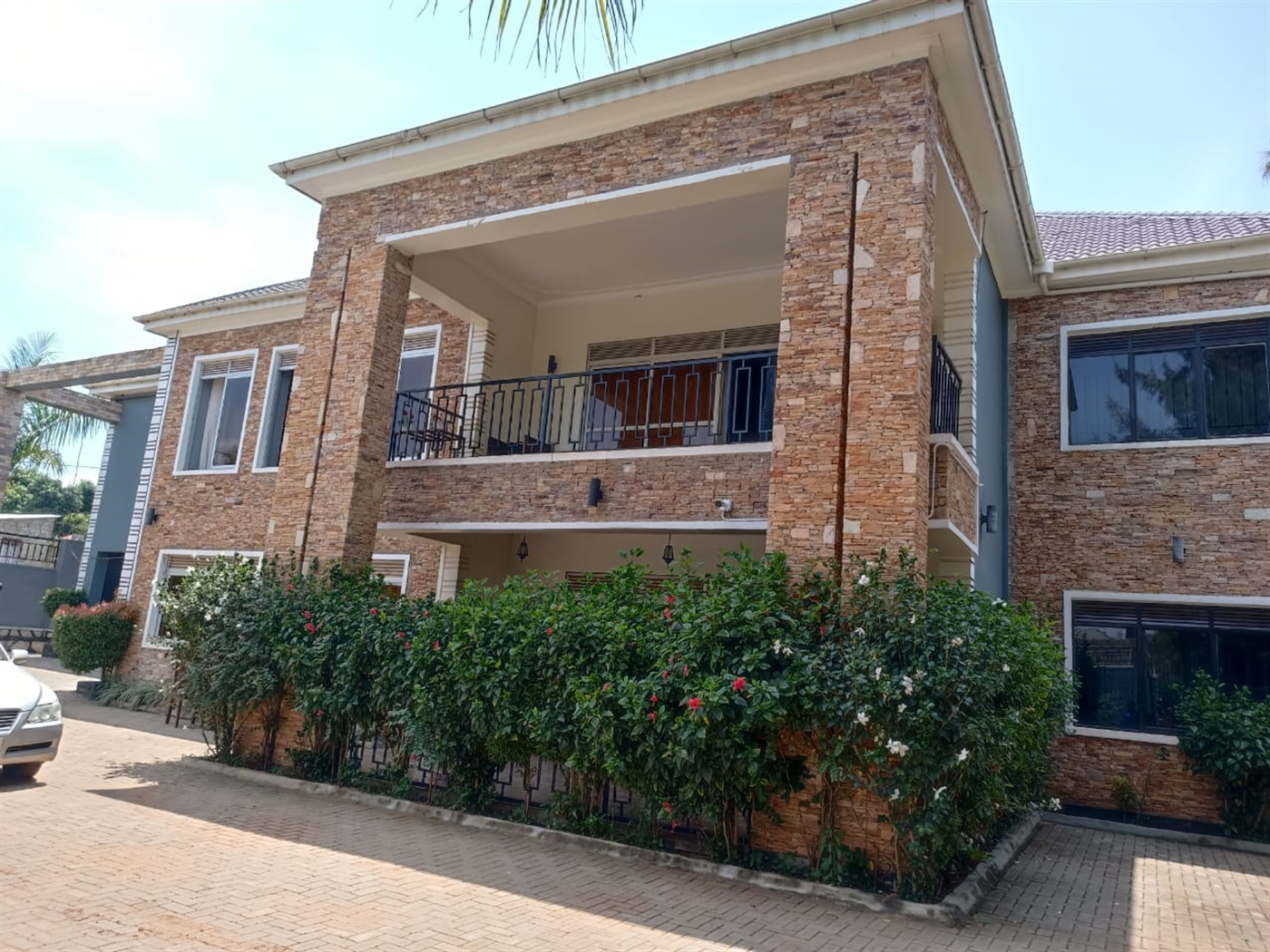 5 bedroom Storeyed house for sale in Kitende Wakis...