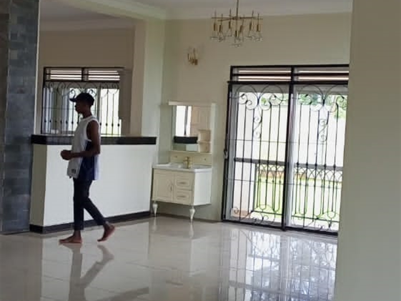 5 bedroom Storeyed house for sale in Kitende Wakiso Uganda