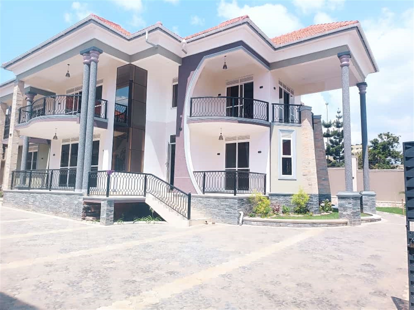 6 bedroom Storeyed house for sale in Najjera Wakiso Uganda