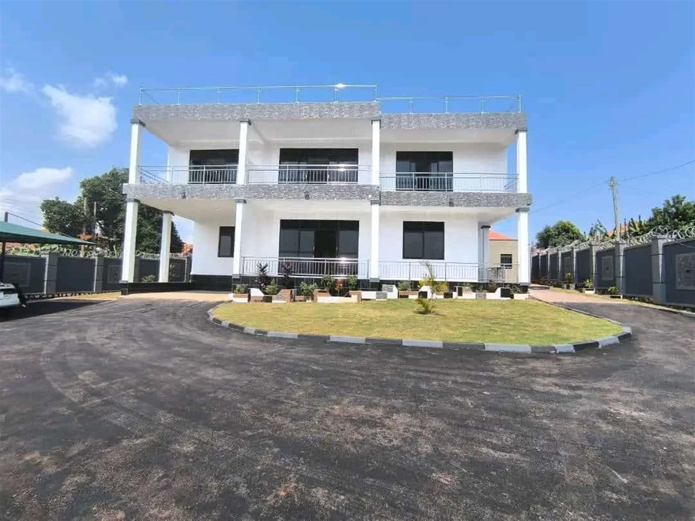 5 bedroom Storeyed house for sale in Najjera Kampala Uganda