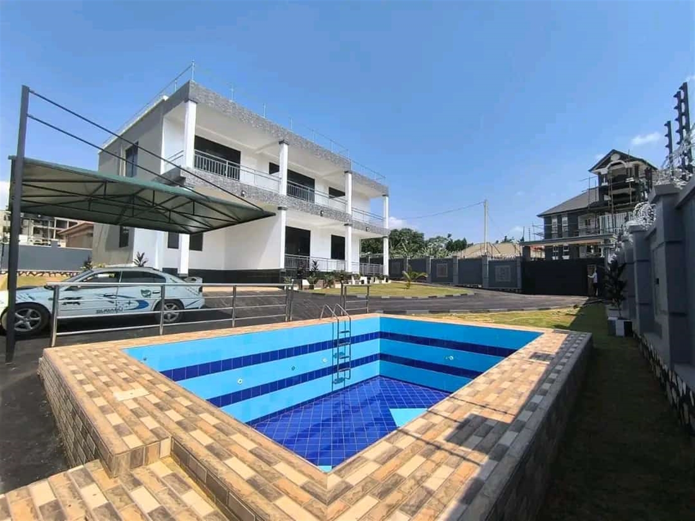 5 bedroom Storeyed house for sale in Najjera Kampa...