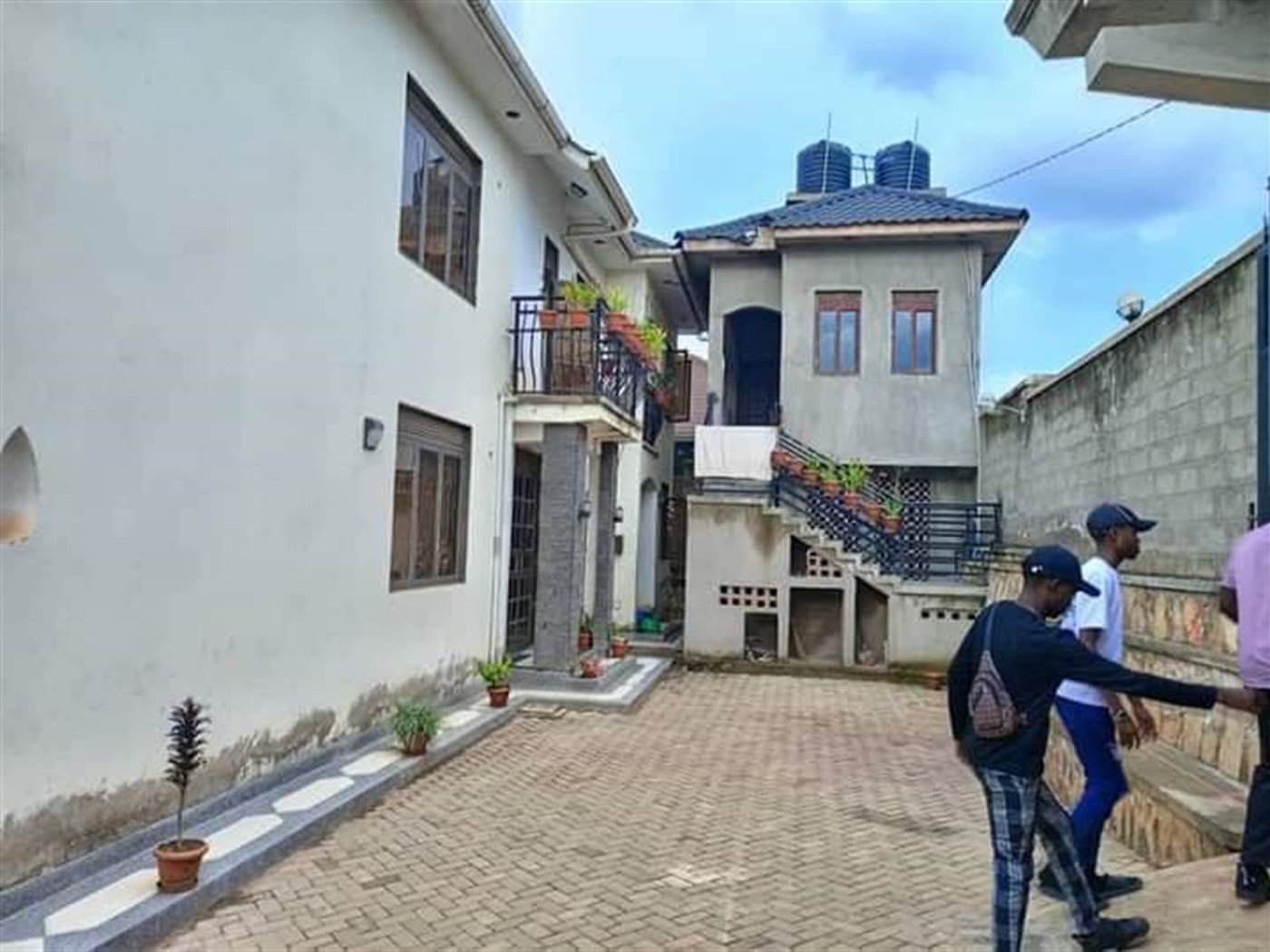 5 bedroom Storeyed house for sale in Gayaza Wakiso Uganda