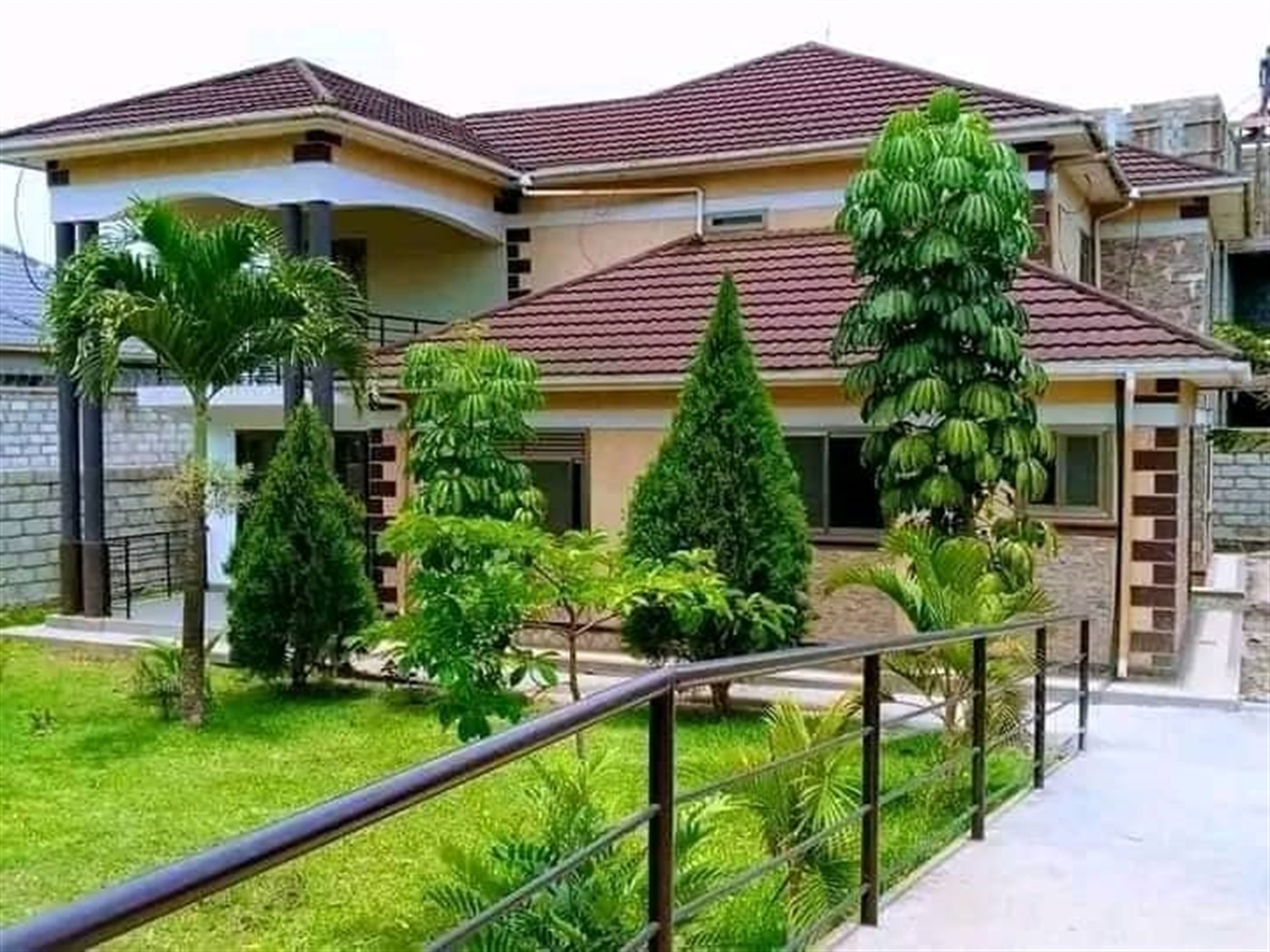 6 bedroom Storeyed house for sale in Najjera Wakiso Uganda