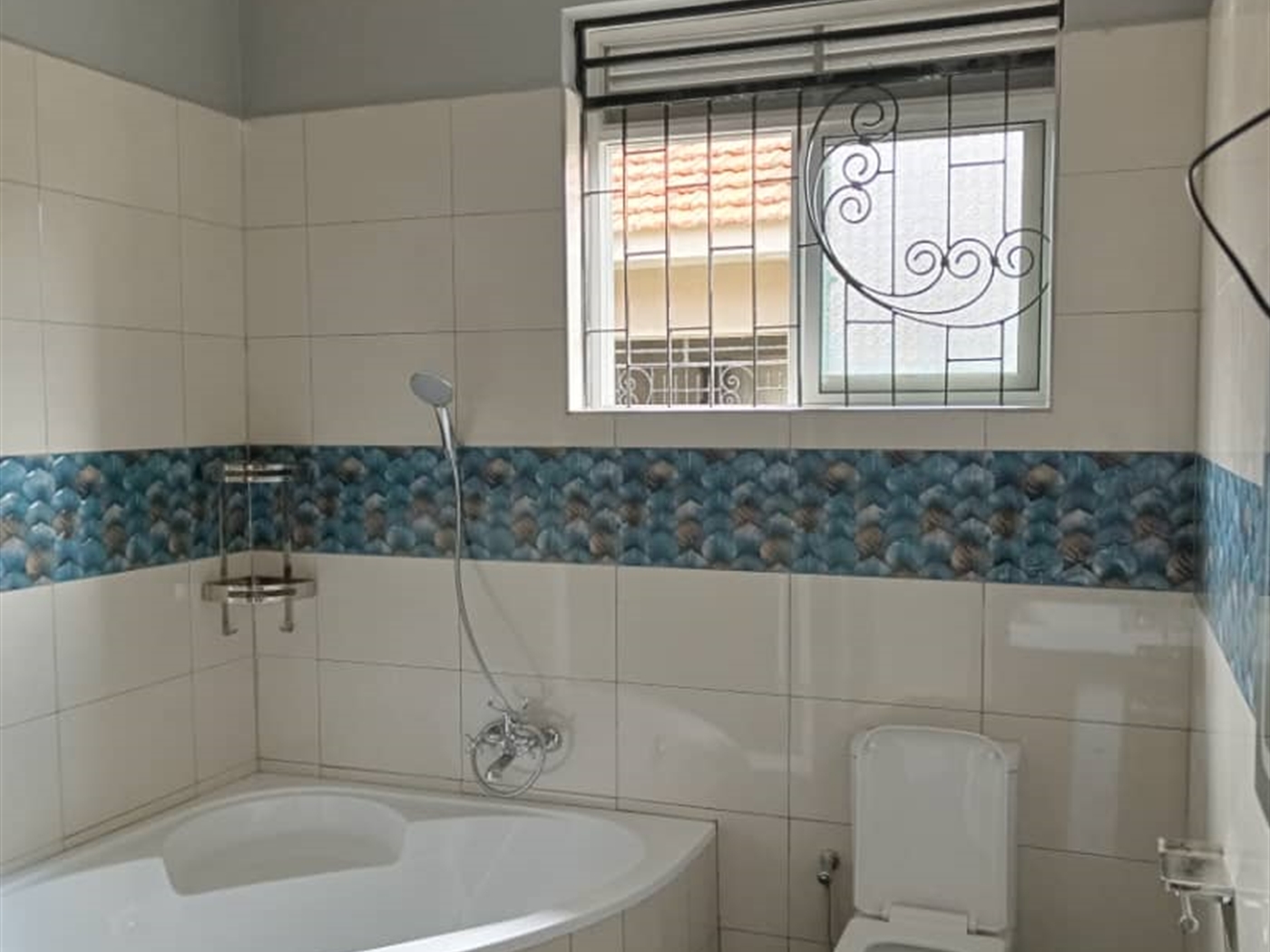 5 bedroom Storeyed house for sale in Najjera Wakiso Uganda