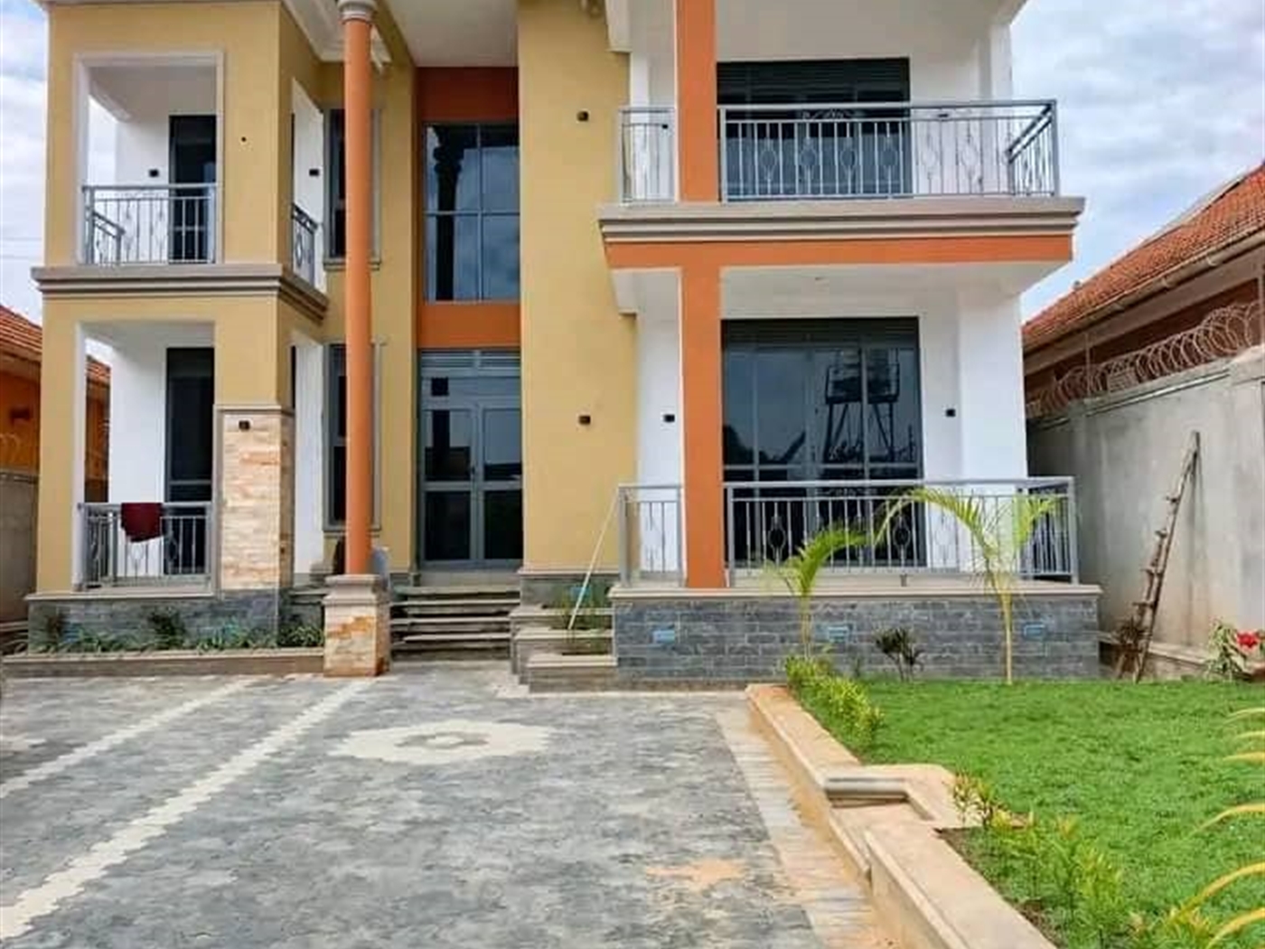 5 bedroom Storeyed house for sale in Najjera Wakiso Uganda