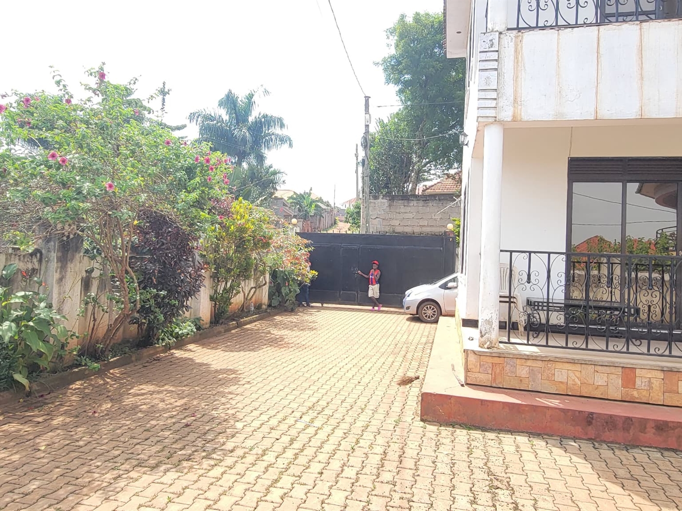 3 bedroom Storeyed house for sale in Najjera Wakiso Uganda