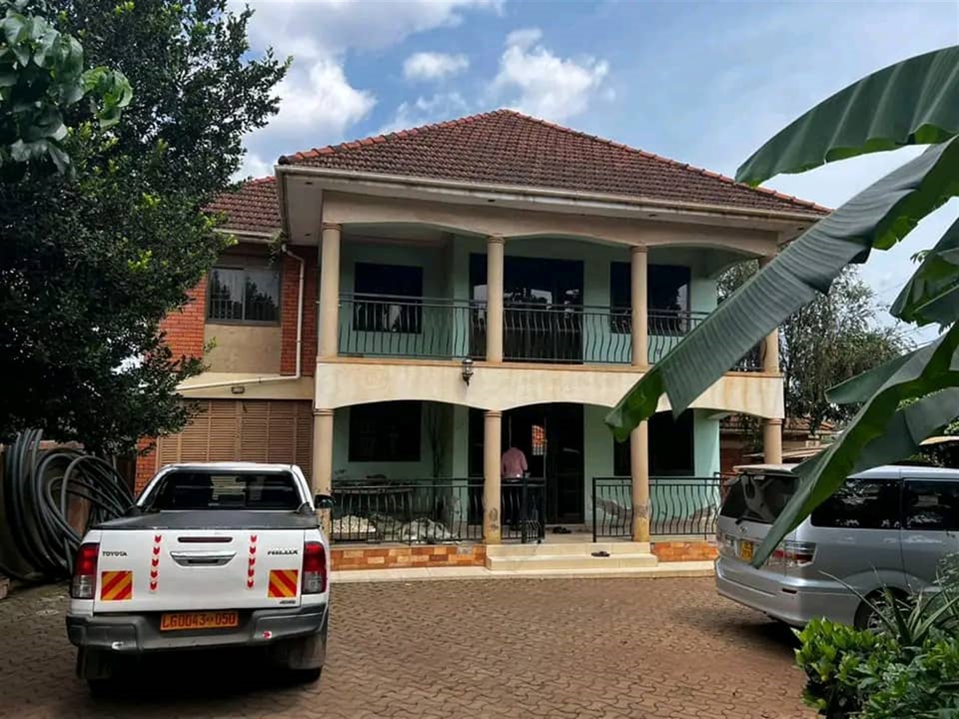 4 bedroom Storeyed house for sale in Kiwaatule Wak...