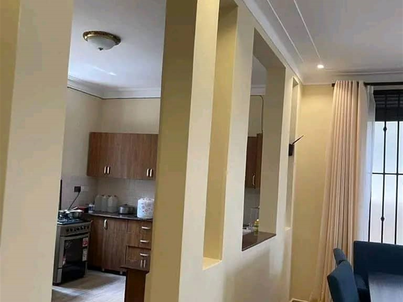6 bedroom Storeyed house for sale in Kiwaatule Kampala Uganda