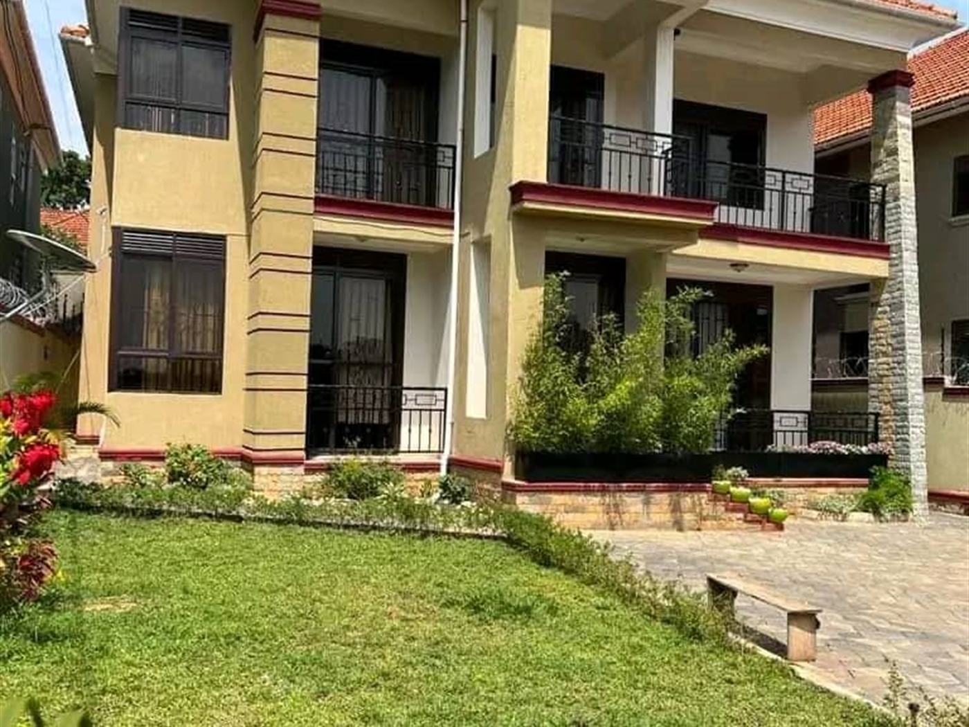 6 bedroom Storeyed house for sale in Kiwaatule Kam...