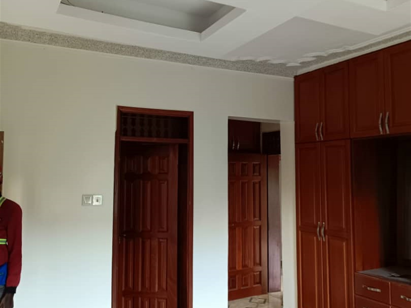 4 bedroom Storeyed house for sale in Seguku Wakiso Uganda