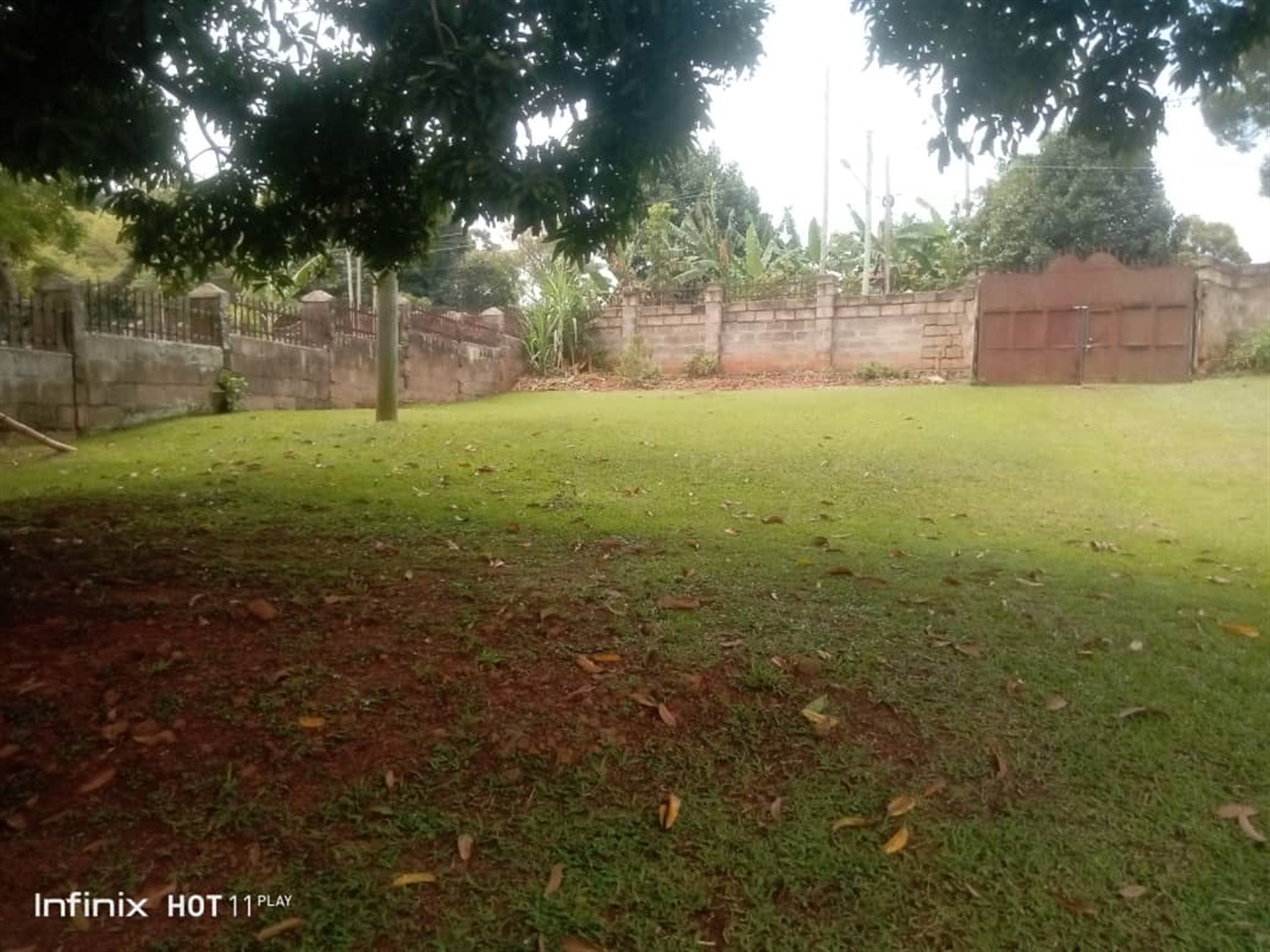 Residential land for sale in Bugoloobi Oyam Uganda