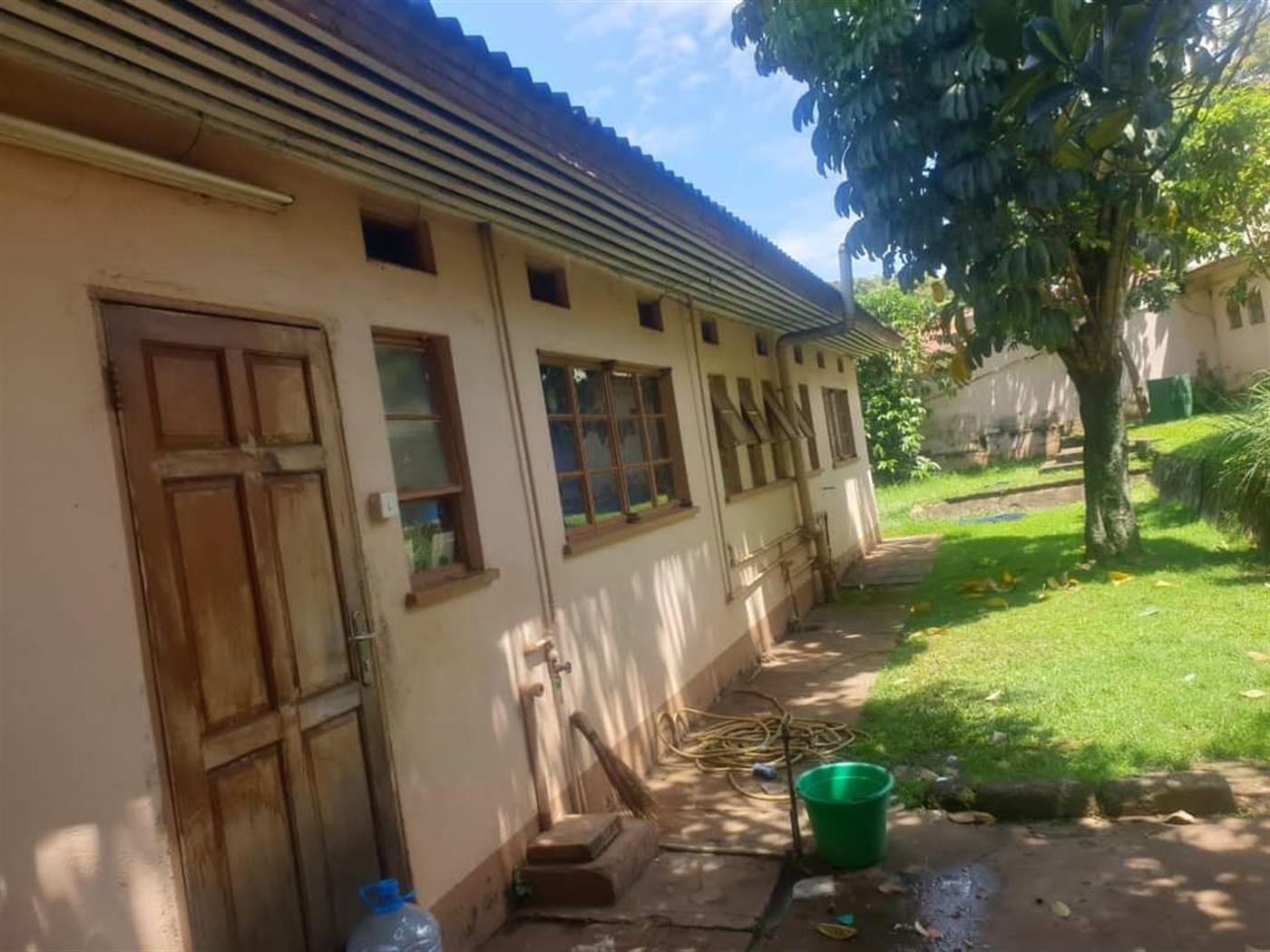 Residential land for sale in Bugoloobi Kampala Uganda