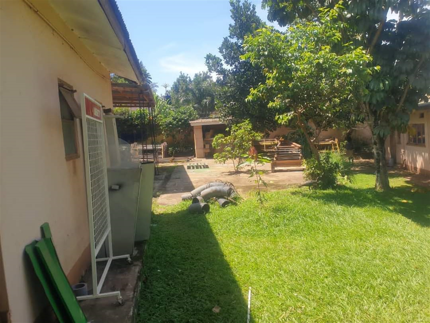 Residential land for sale in Bugoloobi Kampala Uga...