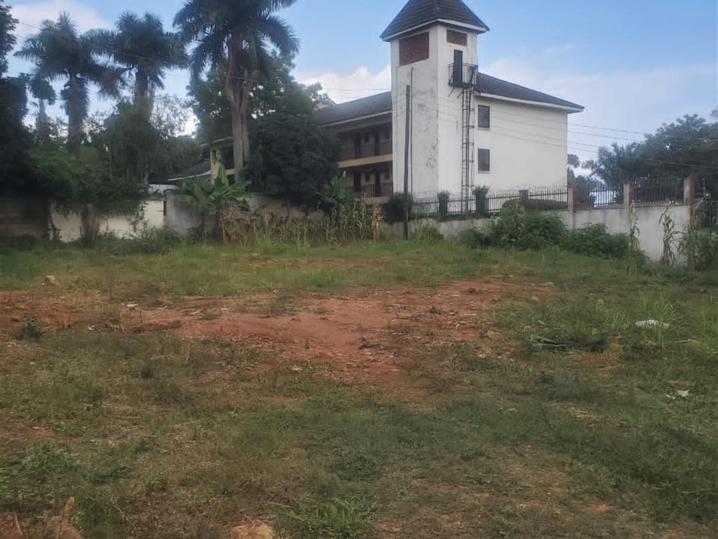Residential land for sale in Bugoloobi Kampala Uganda