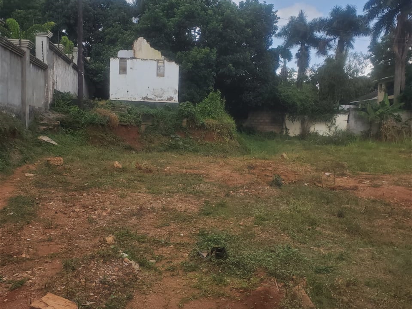 Residential land for sale in Bugoloobi Kampala Uganda
