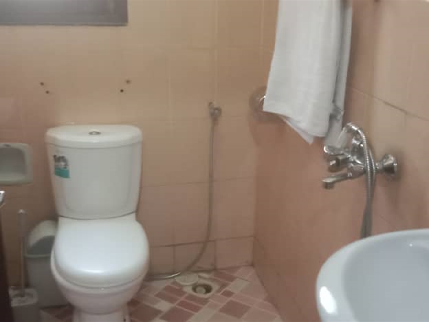 3 bedroom Bungalow for rent in Naguru Kampala Uganda