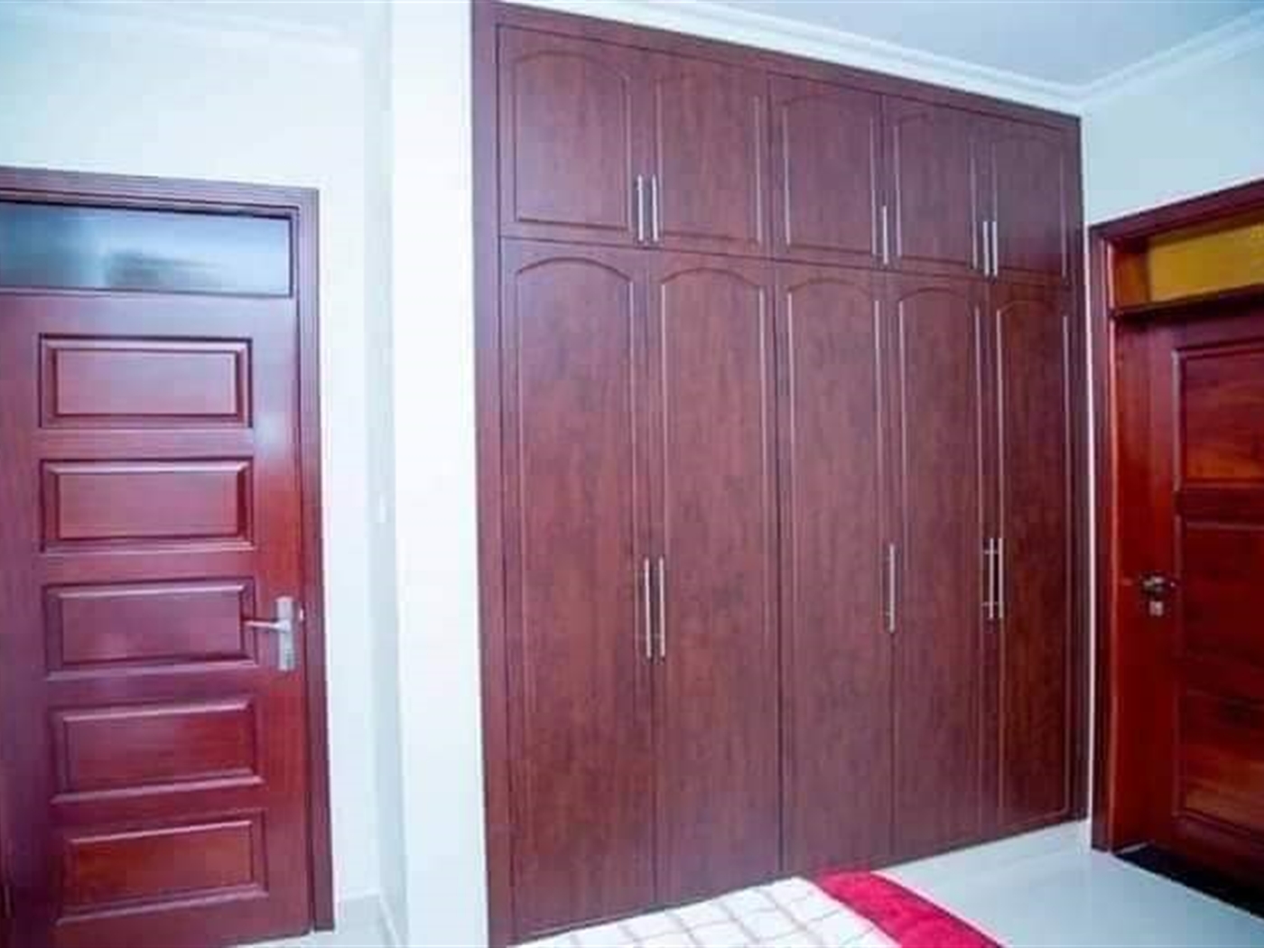 5 bedroom Mansion for sale in Munyonyo Kampala Uganda