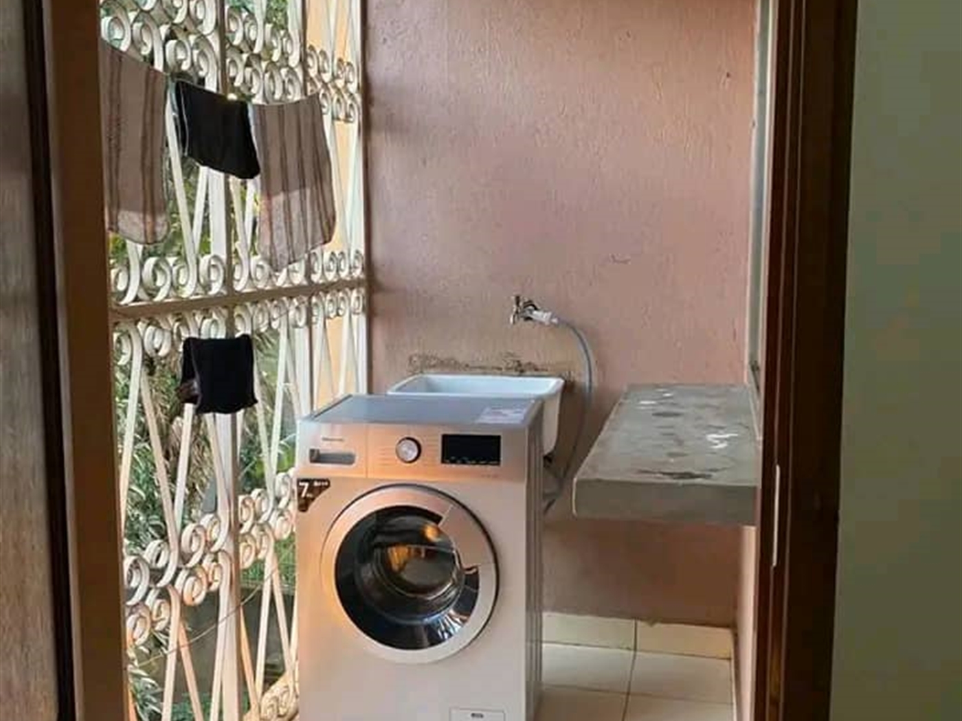 3 bedroom Apartment for rent in Bukoto Kampala Uganda