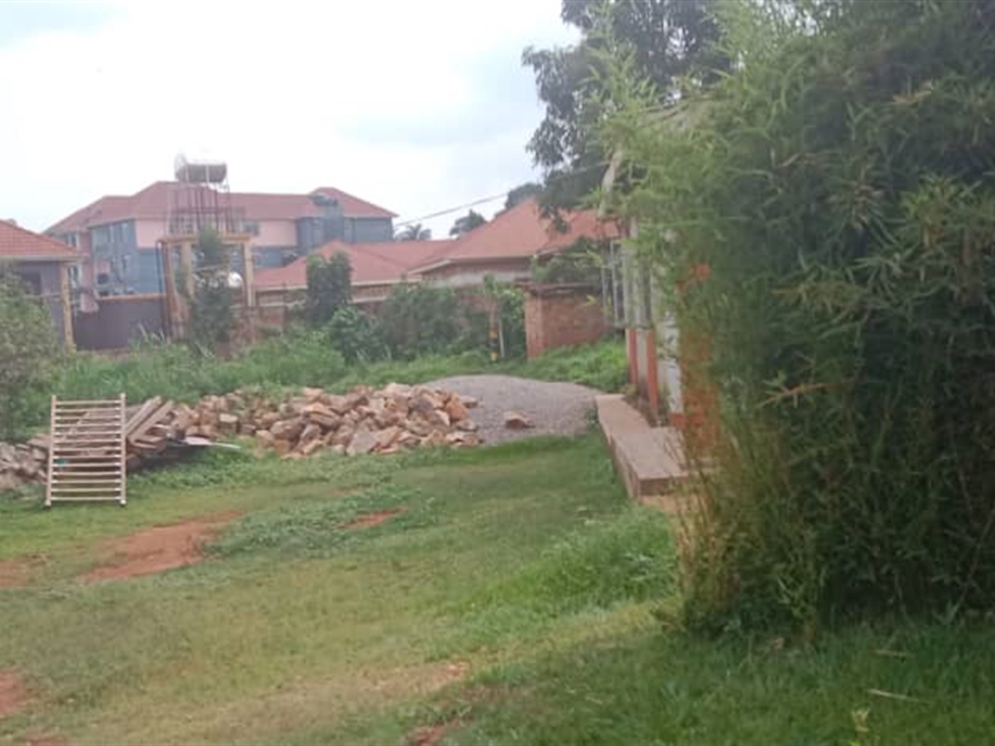 Residential land for sale in Kisaasi Kampala Ugand...