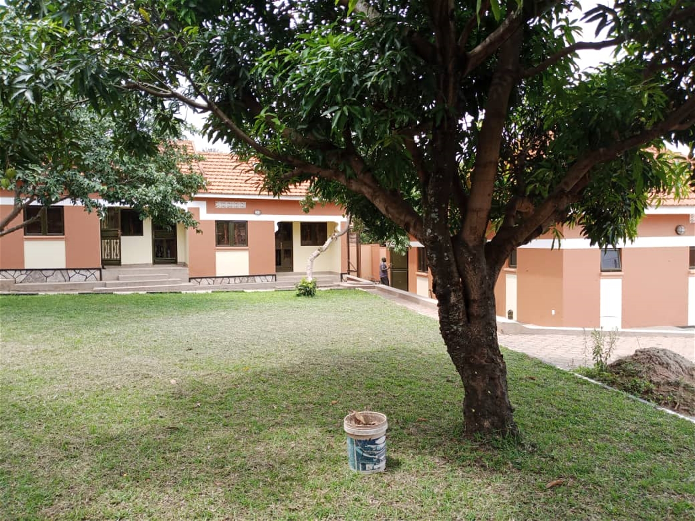 3 bedroom Bungalow for rent in Kiwaatule Kampala Uganda