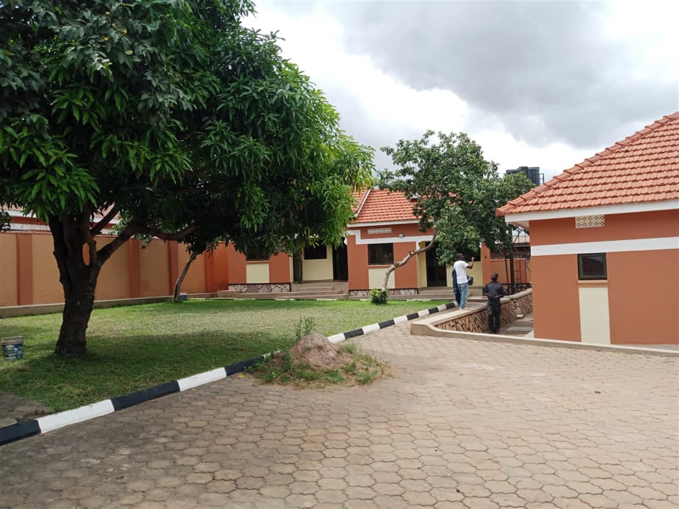 3 bedroom Bungalow for rent in Kiwaatule Kampala Uganda