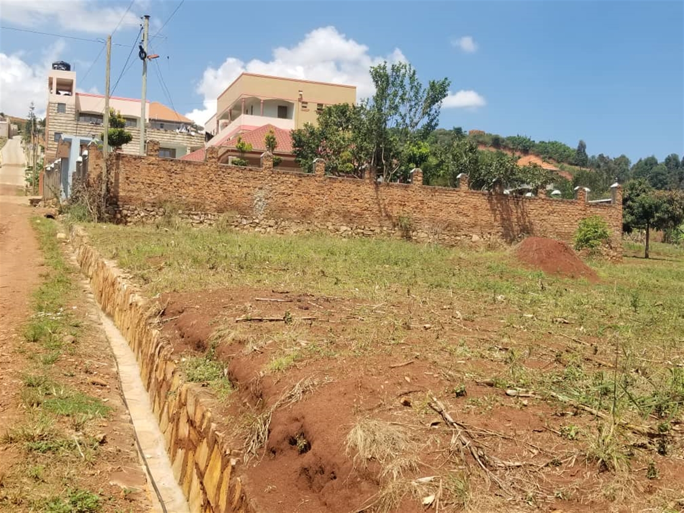 Residential land for sale in Seguku Wakiso Uganda