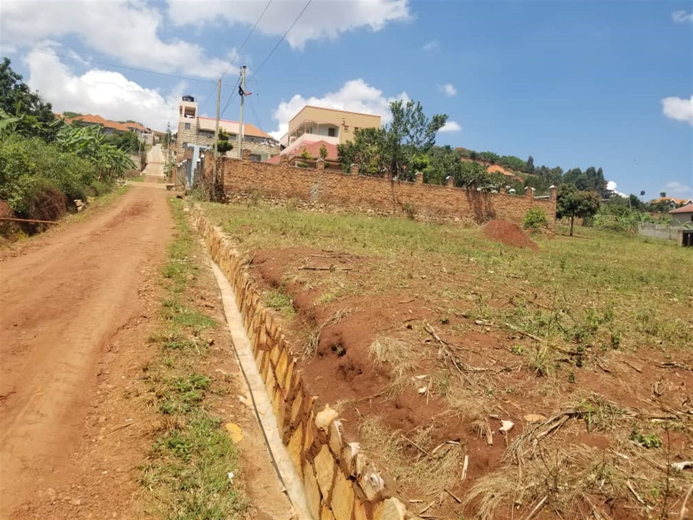 Residential land for sale in Seguku Wakiso Uganda