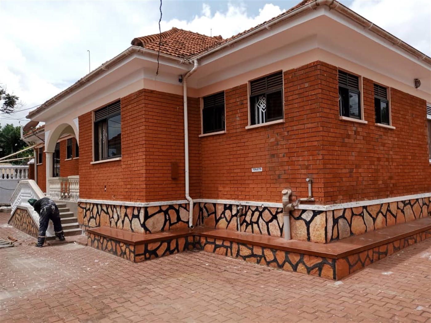 5 bedroom Bungalow for rent in Ntinda Kampala Uganda
