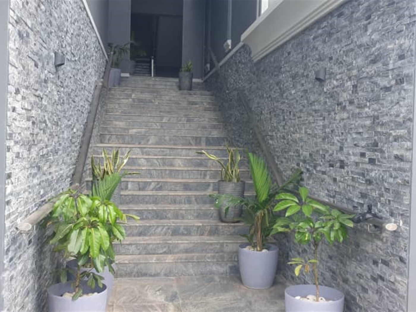 3 bedroom Apartment for rent in Kyambogo Kampala Uganda