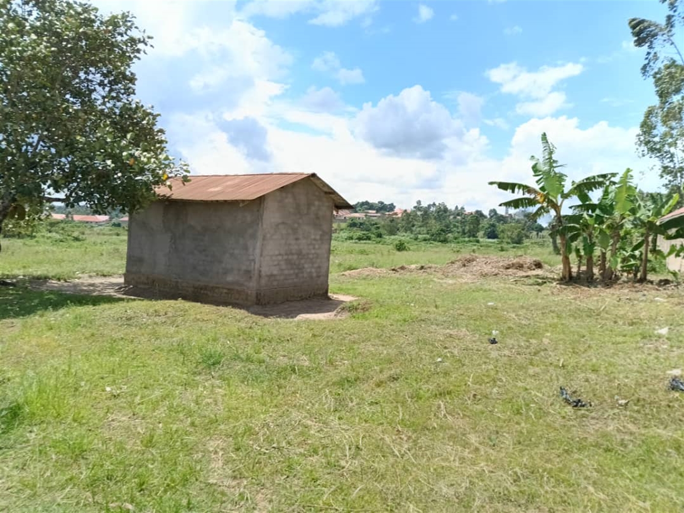 Residential land for sale in Sonde Wakiso Uganda