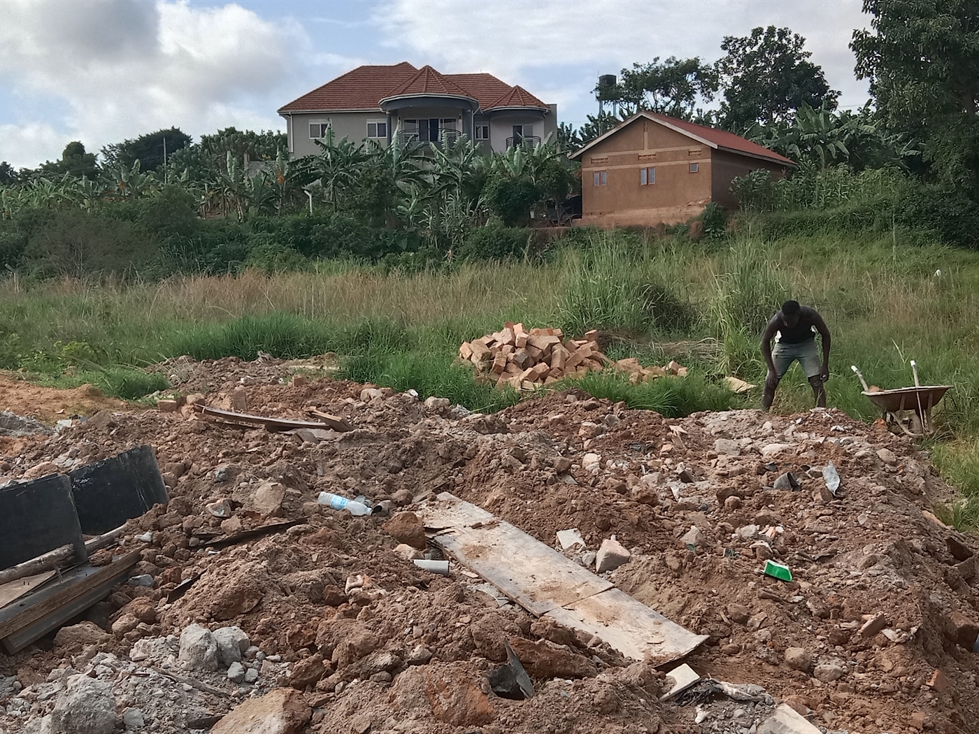 Residential land for sale in Lubowa Wakiso Uganda