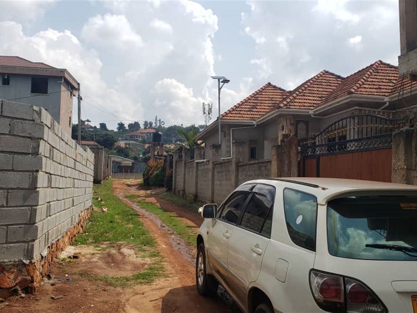 Residential land for sale in Lubowa Wakiso Uganda