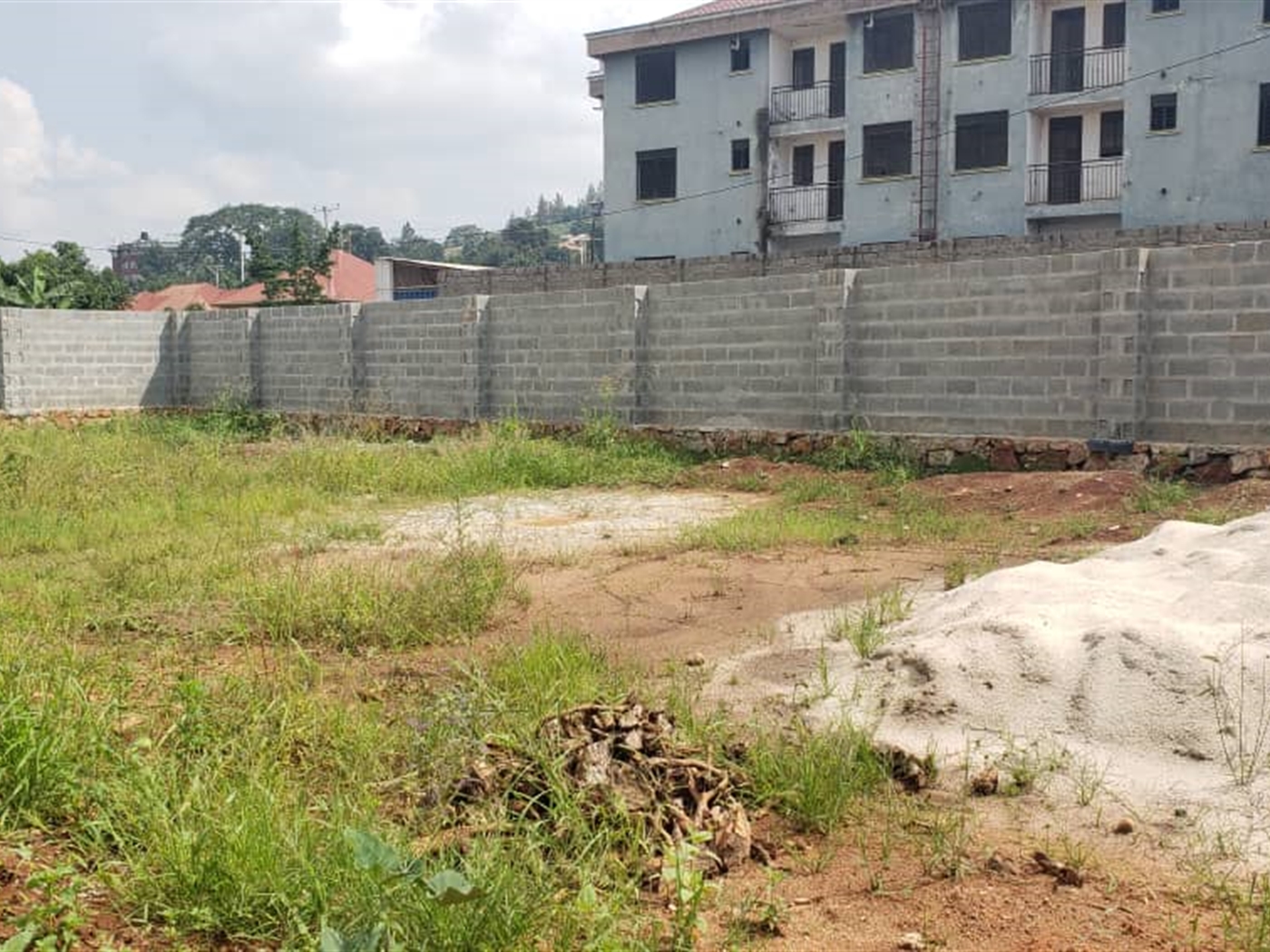 Residential land for sale in Lubowa Wakiso Uganda