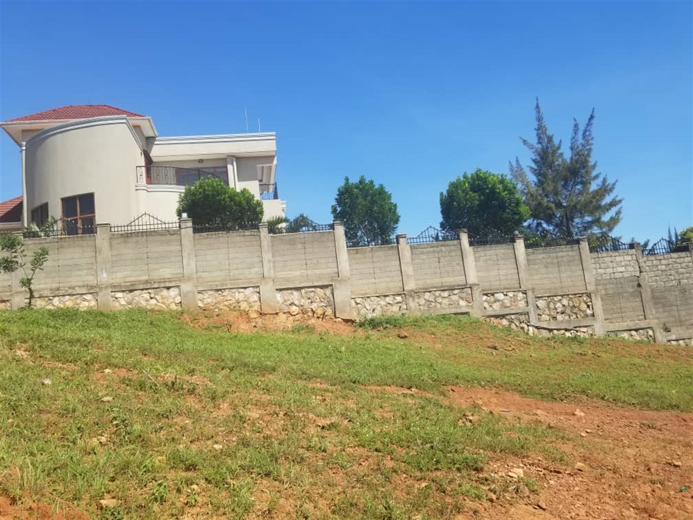 Residential land for sale in Lubowa Wakiso Uganda