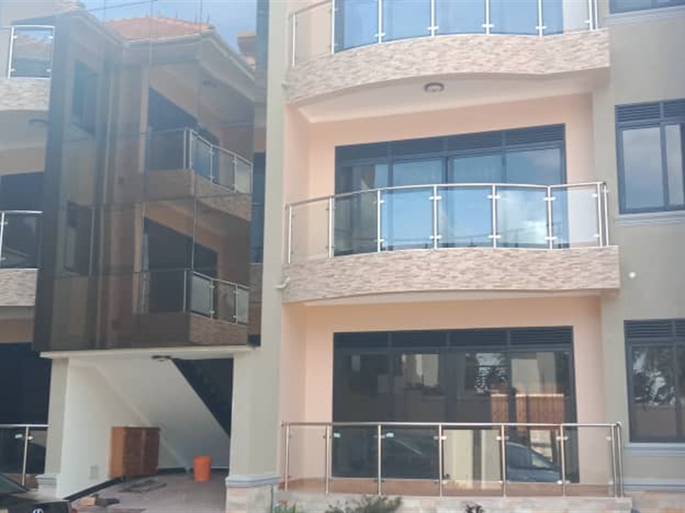 3 bedroom Apartment for rent in Luzira Kampala Uga...