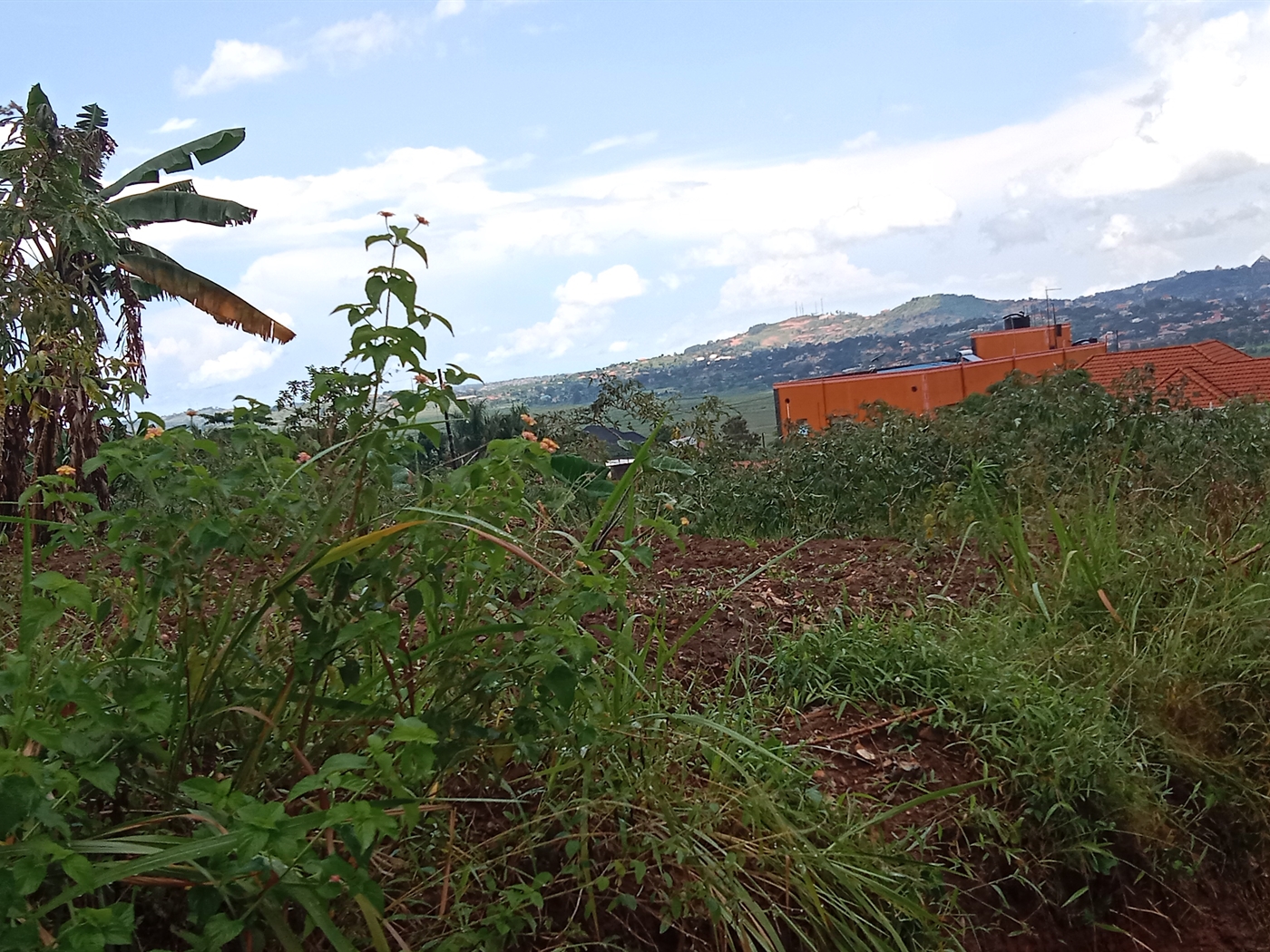 Residential land for sale in Lubowa Wakiso Uganda
